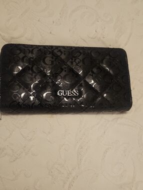 GUESS Quilted Patent Logo Continental Wallet in Black